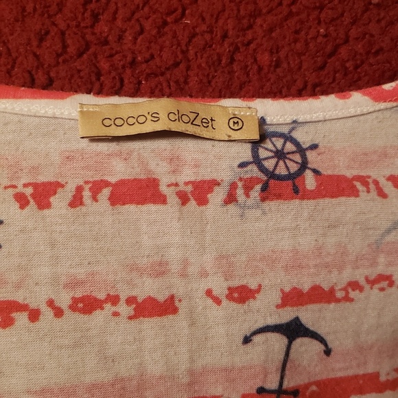 Coco's clozet tank top - Picture 3 of 3